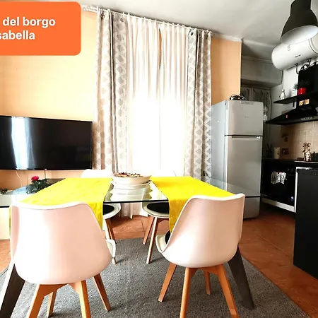 Δωμάτια σε οικογενειακή κατοικία Del Borgo *
